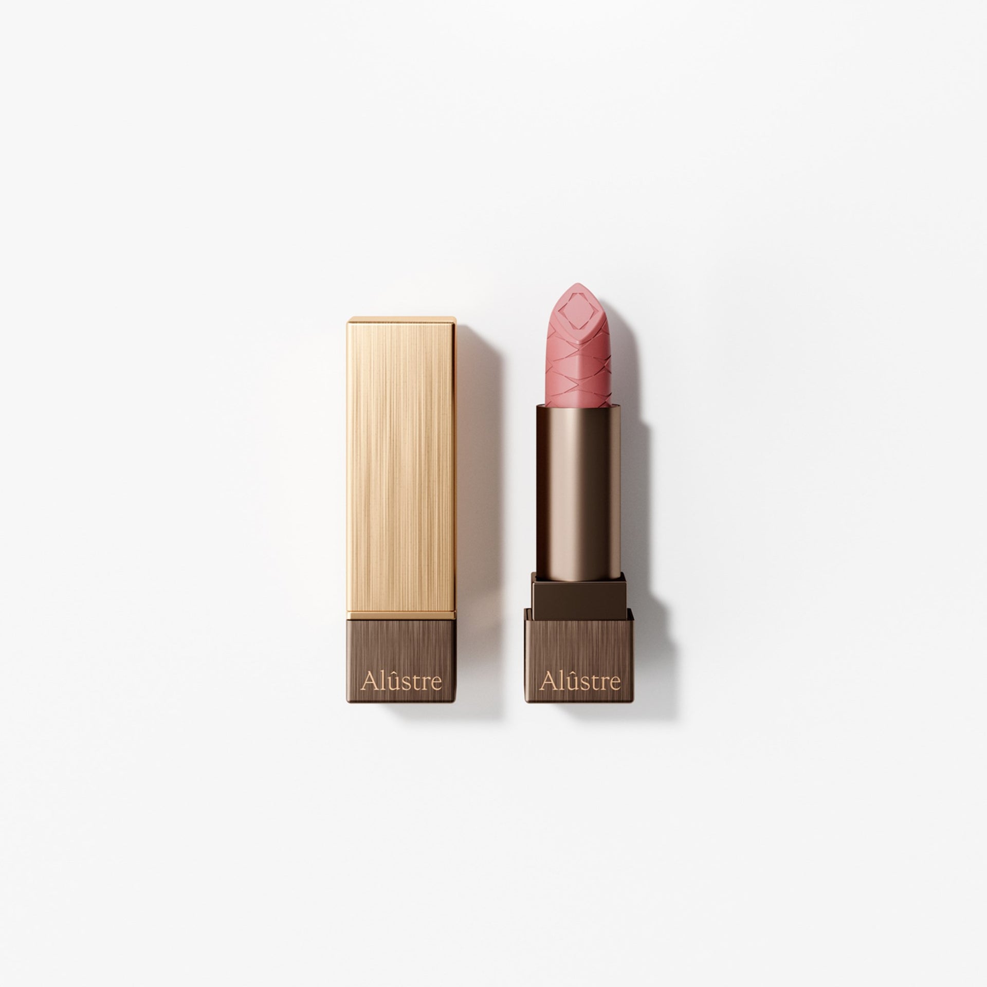 63269 Alustre Packshot Lip Stick 269 Warm Peach 01
