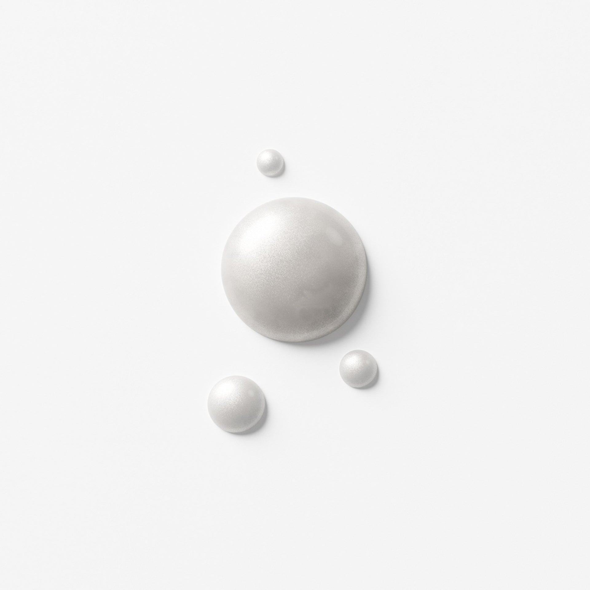 Alûstre Packshot Droplet 001R TOP COAT 01