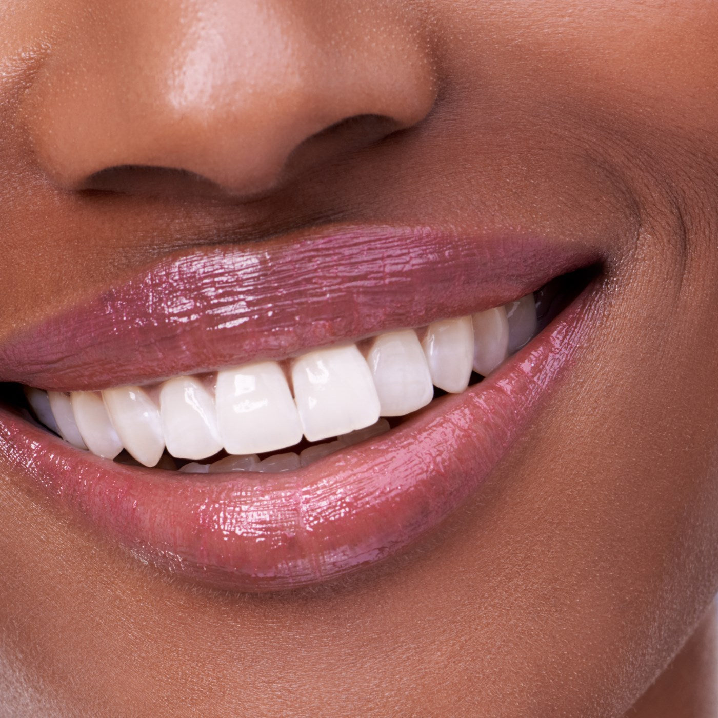 Alûstre Product Images MAKEUP Lip Gloss 000 Crystal 1400 X 1400